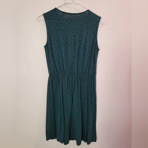 Dark Forrest Green Ripple Dress | Size XS - Picture 2 of 6